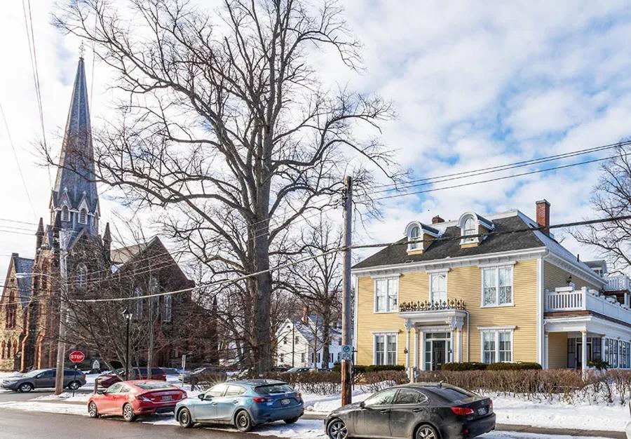 Fitzroy Hall Charlottetown Esterno foto