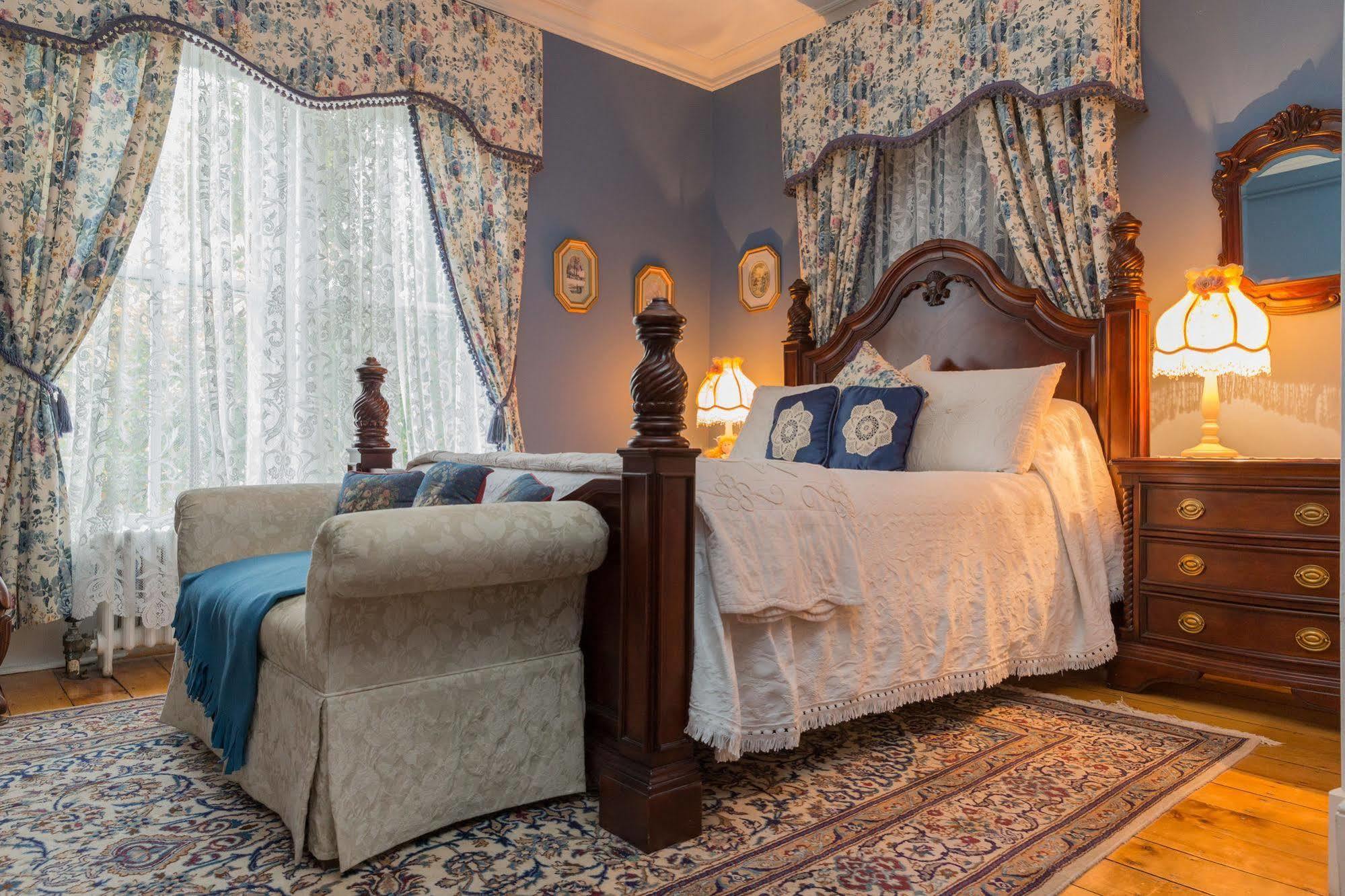 Fitzroy Hall Charlottetown Esterno foto